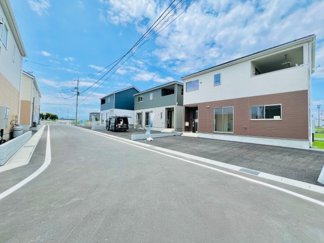 前橋市江田町の前面道路含む現地写真|閑静な住宅地◎