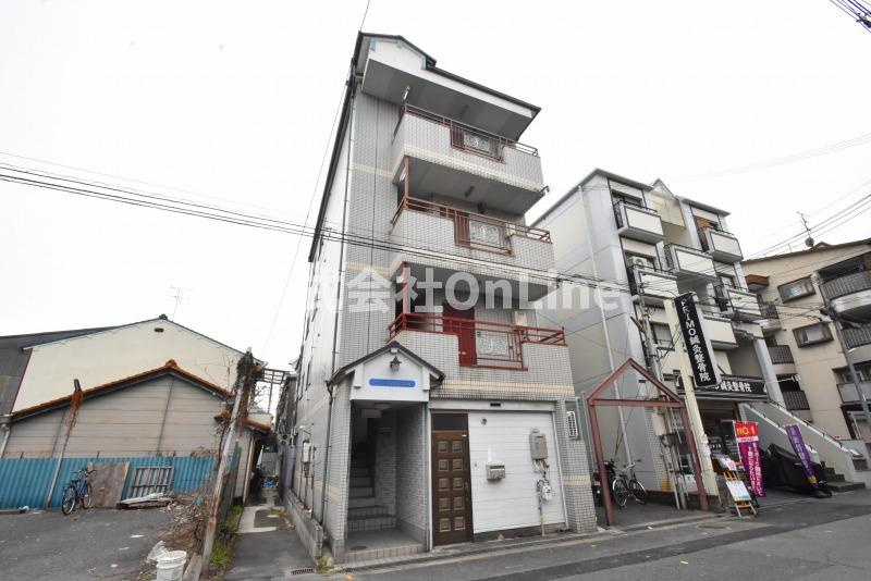 ピースハイツ長堂B棟の外観