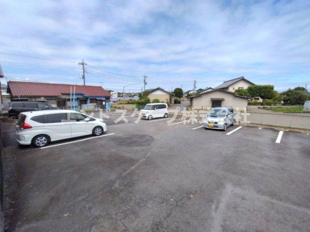 コーポ七曲り　Ａの駐車場|高崎、前橋のお部屋探しはエンドスケープまで！お客様の理想お聞かせ下さい♪