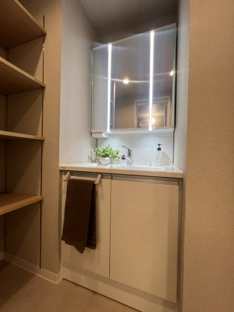 【独立洗面台】ヴァンベール台原 