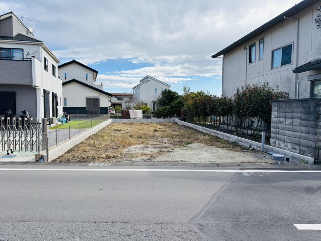 敷地面積61坪　売地　川越市今泉の外観|広々ゆとりの約61坪！上下水引込済・境界ブロック積済み！造成不要だから、初期費用も抑えやすい！建築条件なし！