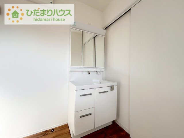 日立市東多賀町3丁目　新築戸建の独立洗面台|シンプルで使い勝手の良い独立洗面台！