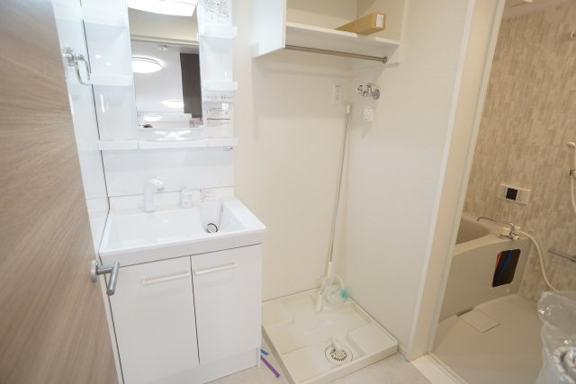 リベルテ逆瀬川の洗面所