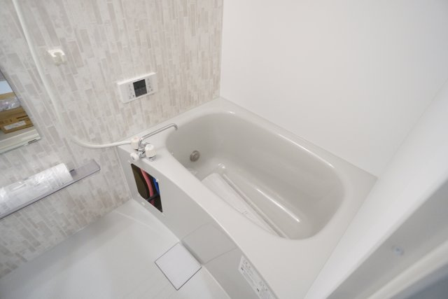 リベルテ逆瀬川の浴室