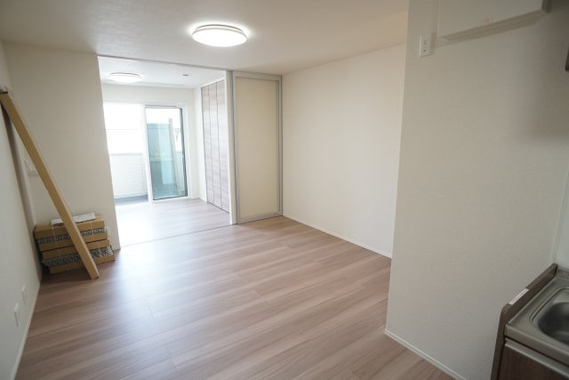 リベルテ逆瀬川の居間・リビング