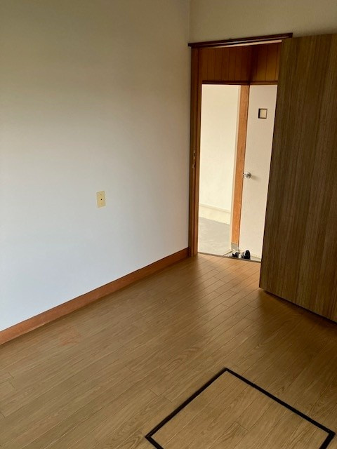 長船町服部店舗付き住居のダイニング