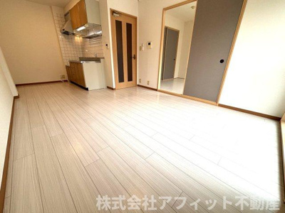 【居間・リビング】 | フォブール十三軒屋