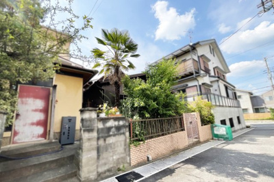 【外観】 | 宇治市木幡平尾　土地　注文住宅　建築条件なし | 《フレンドマート御蔵山店》が徒歩10分にあります。敷地内にクリーニング店が併設されているので、毛布など衣替えの時期のクリーニングを出す際にも便利です。