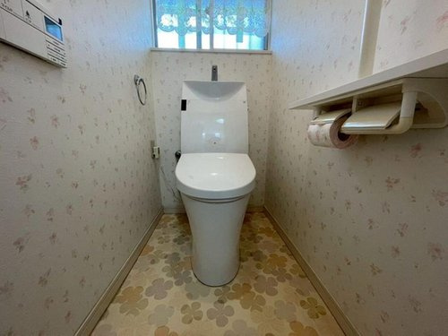 【トイレ】 | 高機能トイレがついております。