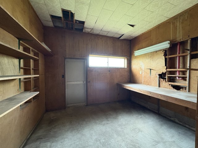 久喜青葉住居付店舗倉庫のその他|1F裏手側倉庫