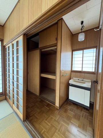 久喜青葉住居付店舗倉庫の内装|2F