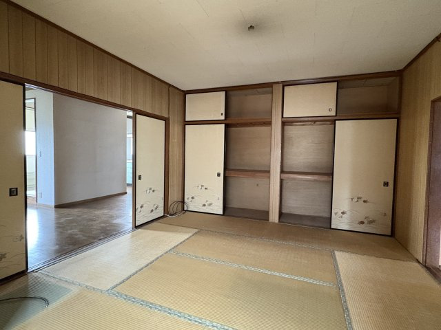 久喜青葉住居付店舗倉庫の和室|2F