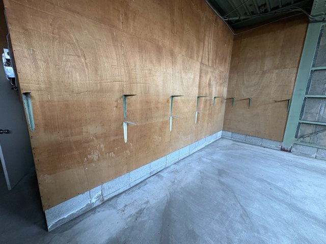 久喜青葉住居付店舗倉庫のその他|1F裏手側倉庫