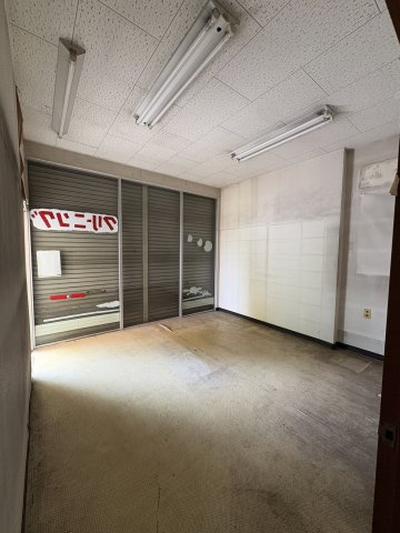 久喜青葉住居付店舗倉庫の内装|1F