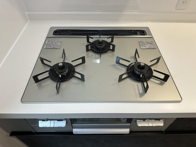 明石市朝霧町2丁目新築戸建の前面道路含む現地写真