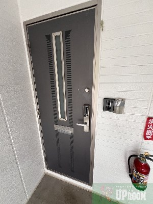 フロイデ山本の玄関