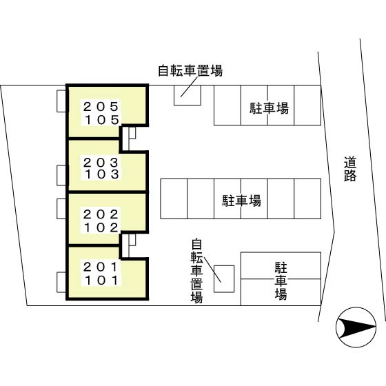 フロイデ山本の駐車場