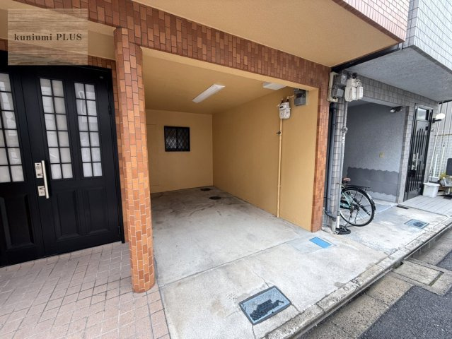 守口市南寺方南通3丁目の駐車場