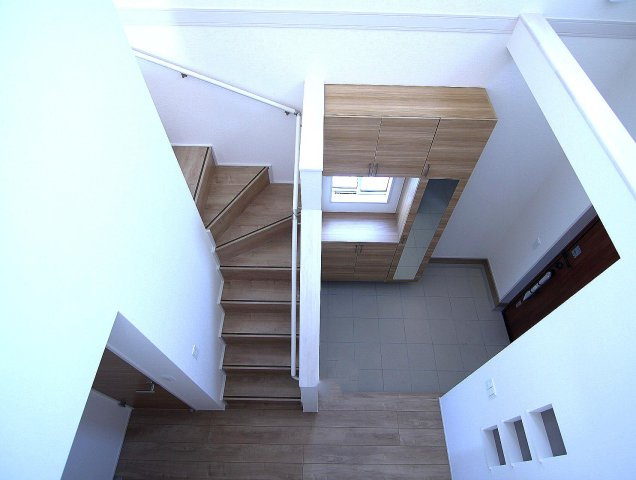 【玄関】 | ブルーミングガーデン前橋市後家町3棟ー② | 吹き抜け設計！