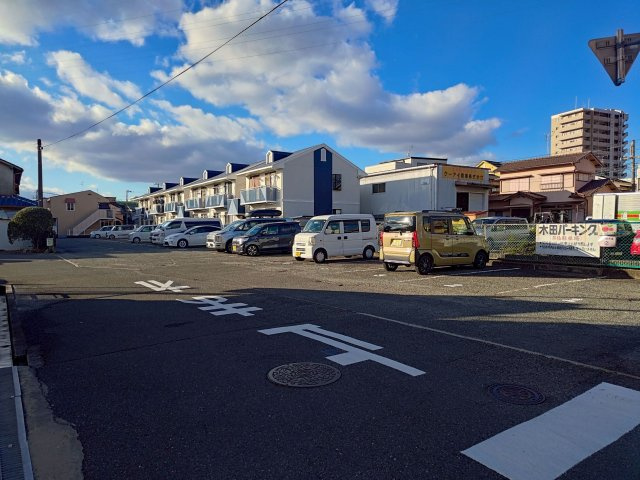 三和第7マンションの駐車場