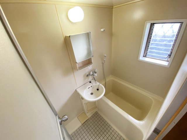 栄和ホームタウンの浴室