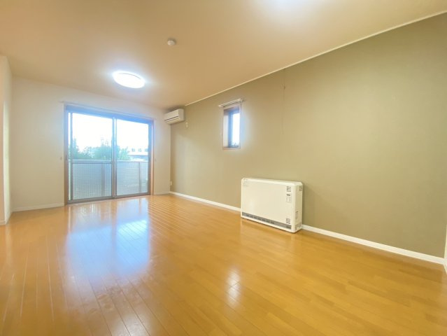 メゾンマスト盛南中央Ⅱの居間・リビング