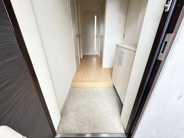 Calm.esの玄関