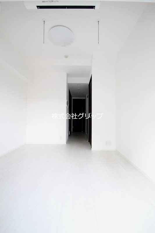 S-RESIDENCE横濱阪東橋の居間・リビング