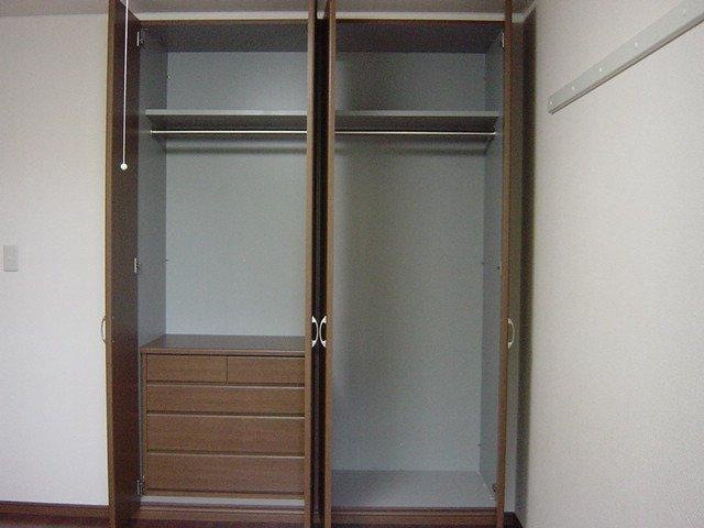 グリーンラティール【10,000円キャッシュバック対象物件】の収納|たっぷりとした収納スペースです