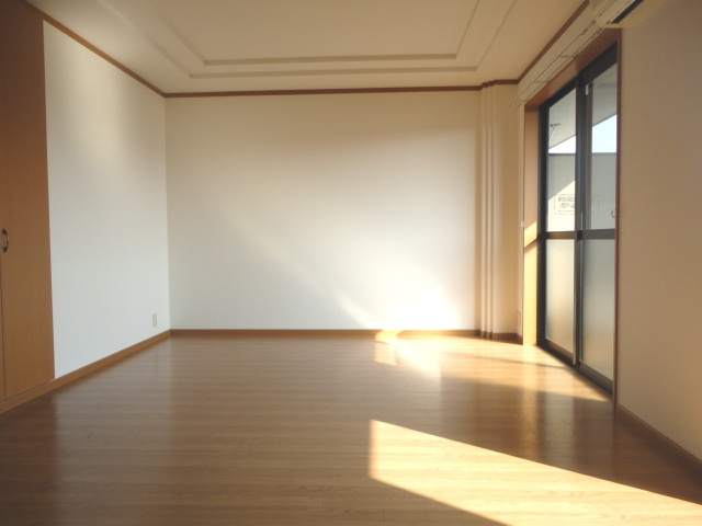 グリーンラティール【10,000円キャッシュバック対象物件】の洋室|個人の部屋や寝室として使える洋室です