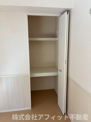【その他】 | ボヌール千田 A棟 | 洋室4.5帖の収納