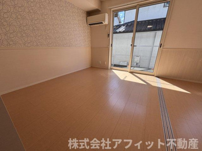 【居間・リビング】 | ボヌール千田 A棟 | LDK10帖