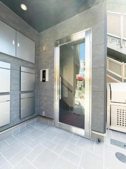 フロント久我山のエントランス