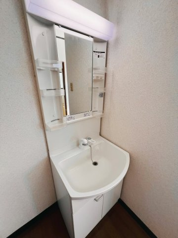 梅野コーポ3の独立洗面台
