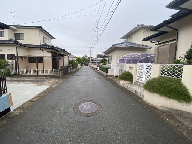 【前面道路含む現地写真】 | 東区長嶺東8丁目