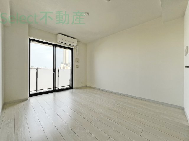 第18金山フクマルビルの洋室