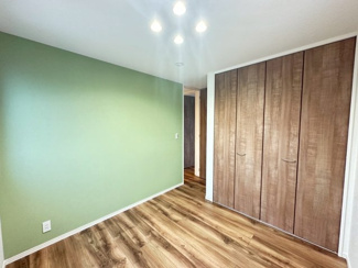 【洋室】 | グランファミーロ清見台　新築戸建　木更津駅 | 淡いグリーンのアクセントクロスがお部屋をおしゃれに演出します♪