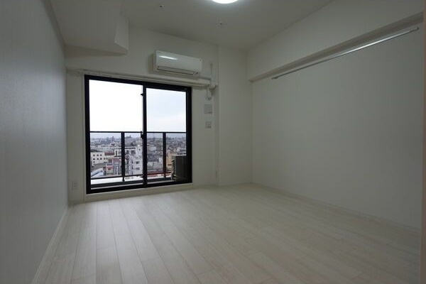 メイクスアート太閤通の居間・リビング