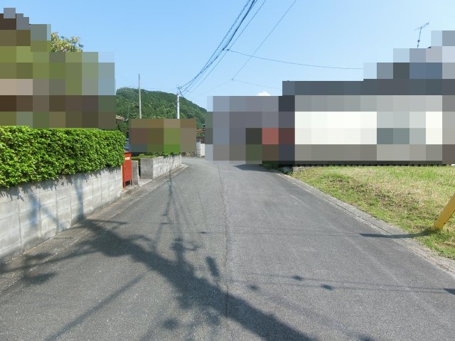 西伯郡伯耆町吉定売土地の前面道路含む現地写真