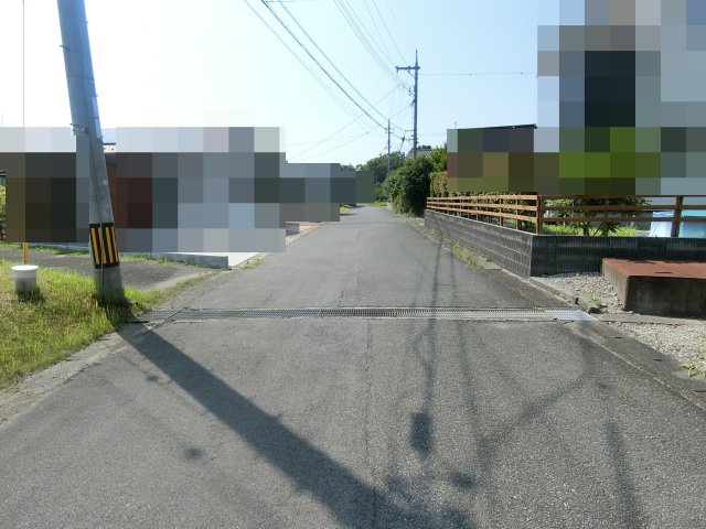 西伯郡伯耆町吉定売土地の前面道路含む現地写真