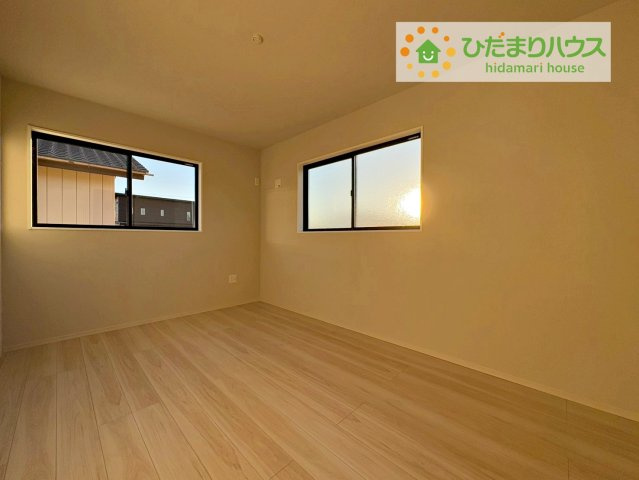 ひたちなか市中根12期　新築戸建の寝室|ゆとりのある主寝室！ご家族全員で寝れちゃいます(^^♪