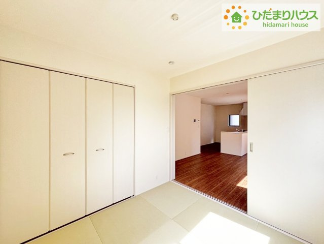ひたちなか東石川第13　新築戸建　5号棟の和室|すぐ横になれる和室は、みんなの憩いの場(*^-^*)