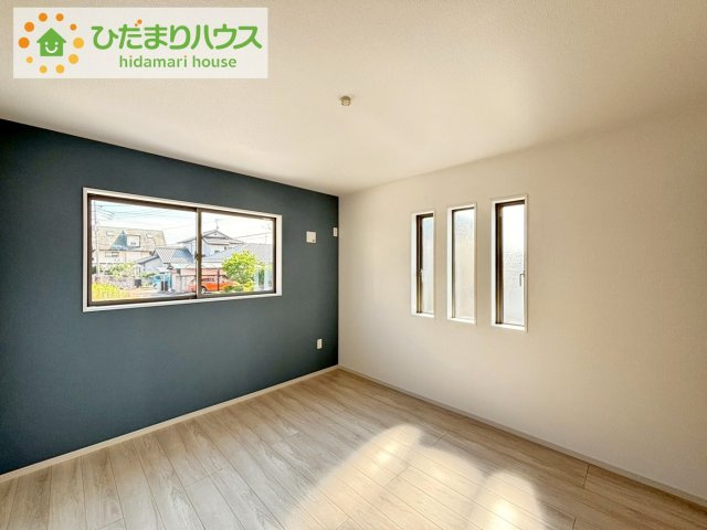 ひたちなか市稲田4期　新築戸建　1号棟の寝室|広めの主寝室は、ベッドの他にもパソコンデスクやドレッサーなども置けちゃいます(*^-^*)