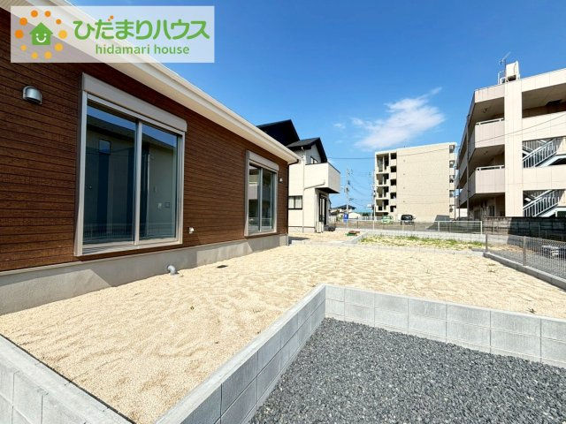ひたちなか市稲田4期　新築戸建　1号棟の庭|周辺には高い建物がないため、お庭には太陽の光が降り注ぎます♪