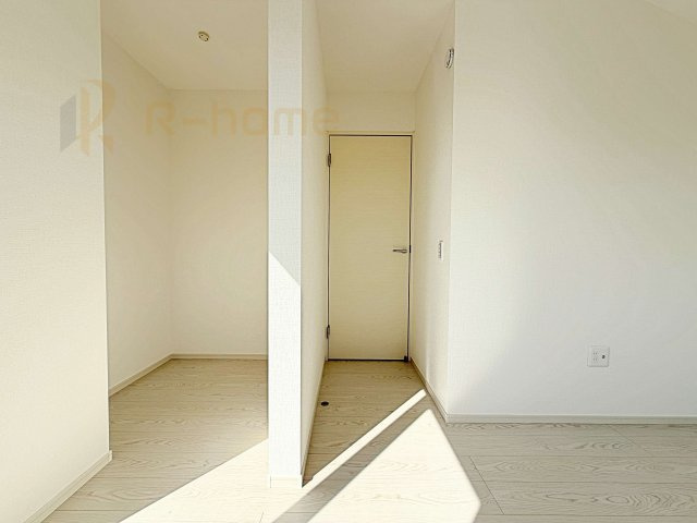 土浦市おおつ野3期　新築戸建て　1号棟の収納|人気のウォークインクローゼット！アウター類はもちろん、季節ものや寝具も収納できます！