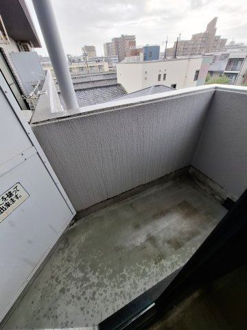 HACHIBUSE鳴尾のバルコニー