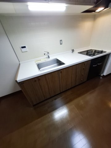 HACHIBUSE鳴尾のキッチン