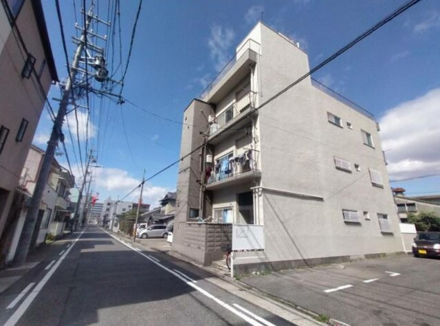 名古屋市南区氷室町　一棟売マンションの外観