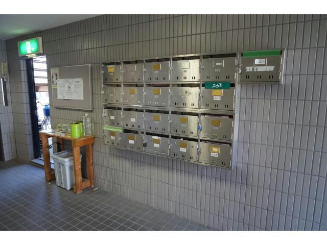 【エントランス】 | グランベル川島 | エントランス部分