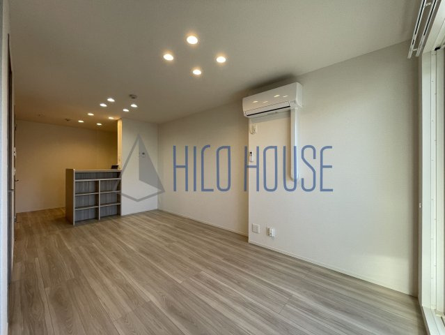 プレジールの居間・リビング